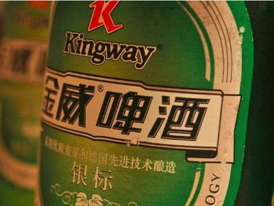 啤酒蜜桃国产视频精品标签